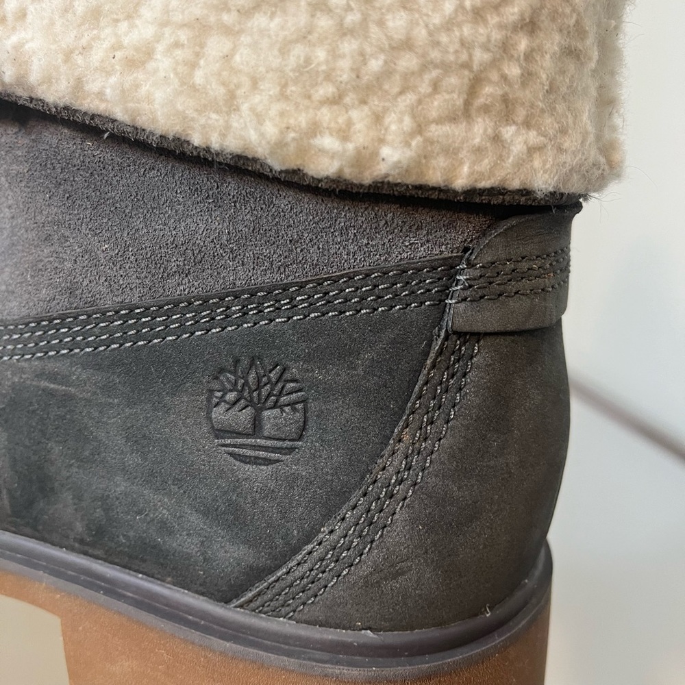 Waterproof Timberland Boots - Picture 5 of 8